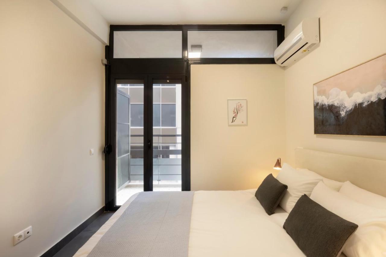 Α Rare Lux Artistic Renv Gem Opposite Emst Museum Apartment Атина Екстериор снимка