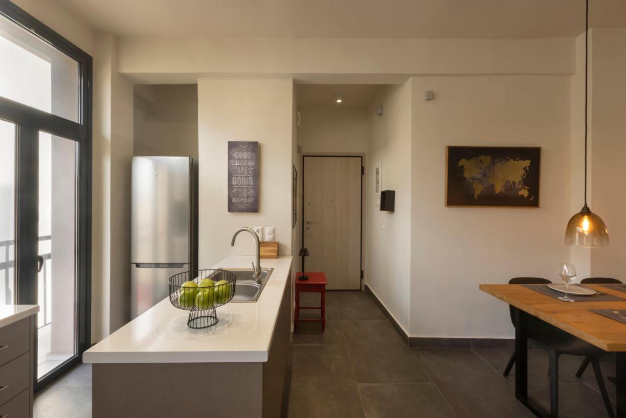 Α Rare Lux Artistic Renv Gem Opposite Emst Museum Apartment Атина Екстериор снимка